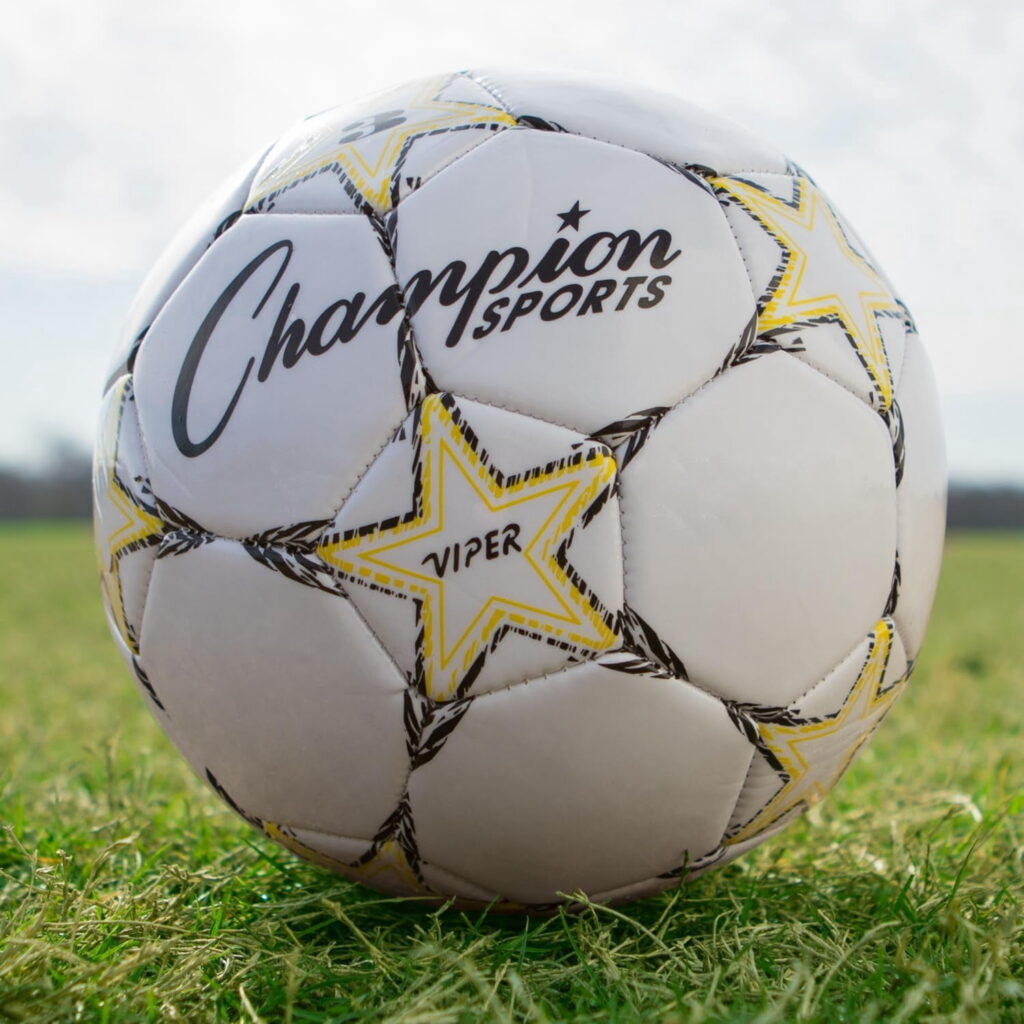 Champion Sports Viper Soccer Ball (White, Size 4) jykfb