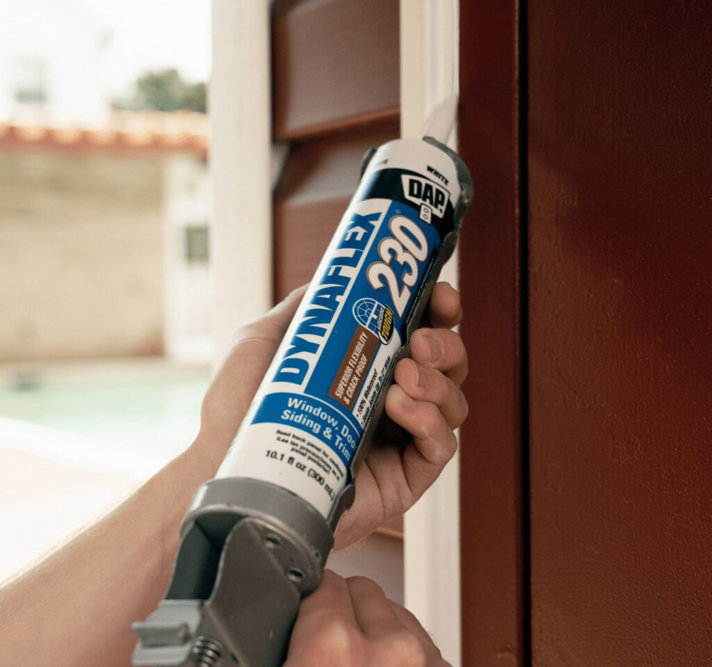 DAP Dynaflex 230 Premium Sealant Caulk (Clear, 8 Pack, 80.8 oz Total) dpczx
