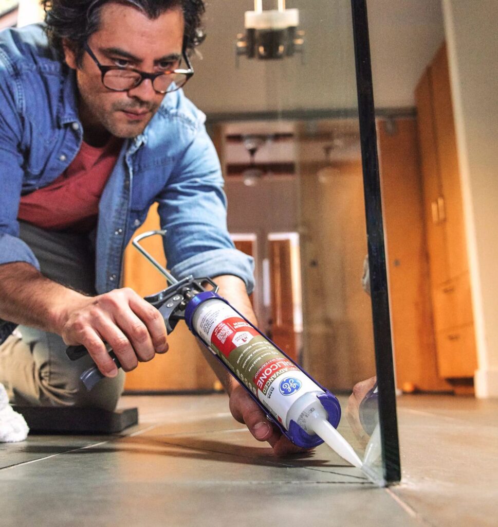 GE Advanced Silicone Kitchen & Bath Sealant (White, 10.1 fl oz) 4x5kg