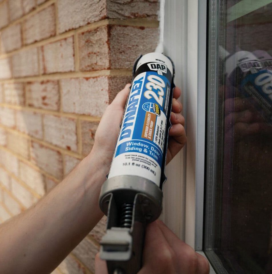 DAP Dynaflex 230 Premium Elastomeric Latex Sealant for Doors and Trim (White, 10.1 oz) wy925