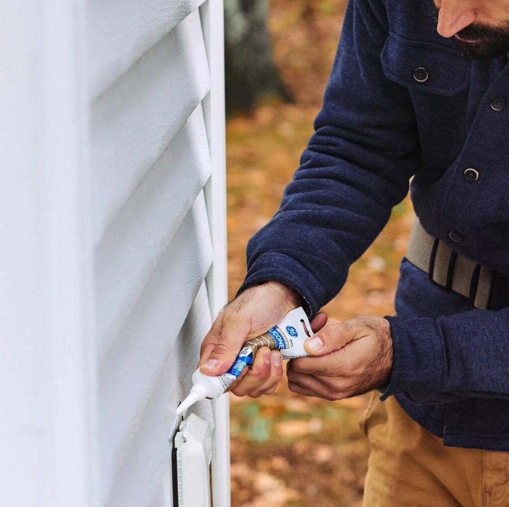 GE Advanced Silicone Window & Door Sealant, Weatherproof Adhesive for Home Repair (White, 2.8 fl oz) dvvg3