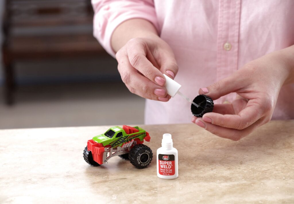 J-B Weld Super Weld Glue High-Strength Instant Adhesive (Clear, 0.2 oz) xrv8v